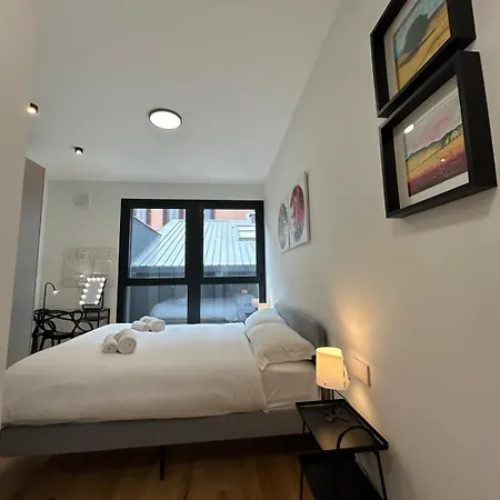 Kibilu Luxury Apt With Terrace, Isola District And Near Garibaldi Station Milan Exterior photo