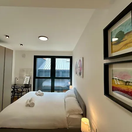 Kibilu Luxury Apt With Terrace, Isola District And Near Garibaldi Station Milan Exterior photo
