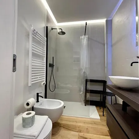 Kibilu Luxury Apt With Terrace, Isola District And Near Garibaldi Station Milan Exterior photo