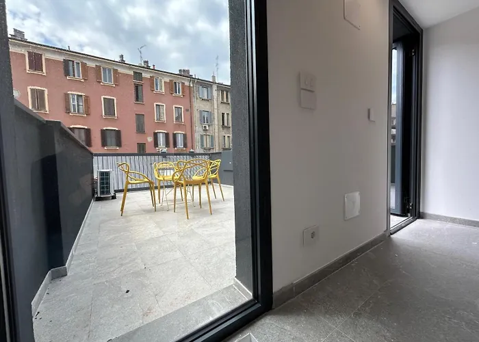 Kibilu Luxury Apt With Terrace, Isola District And Near Garibaldi Station