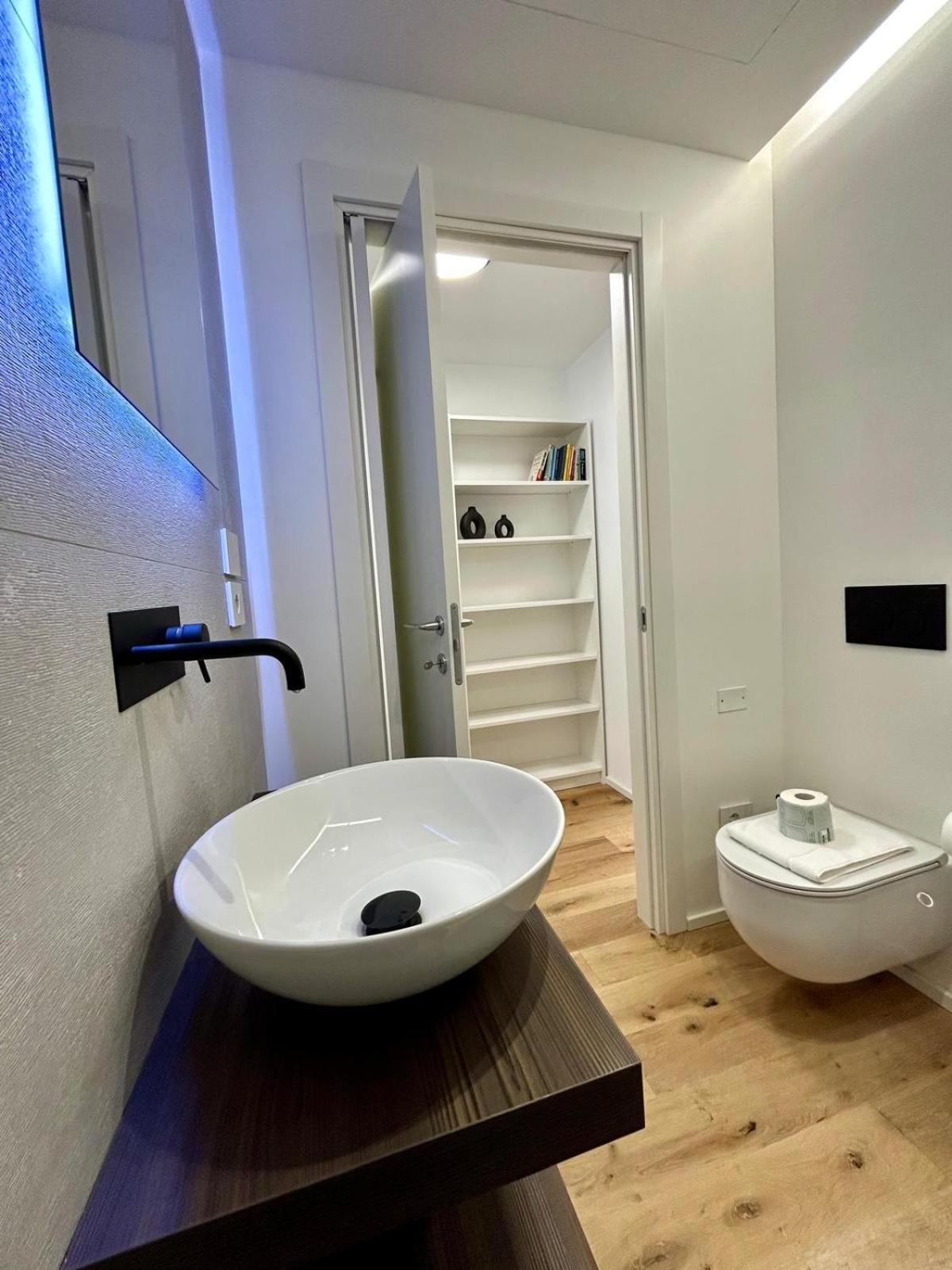 Appartement Kibilu Luxury With Terrace, Isola District And Near Garibaldi Station Milan